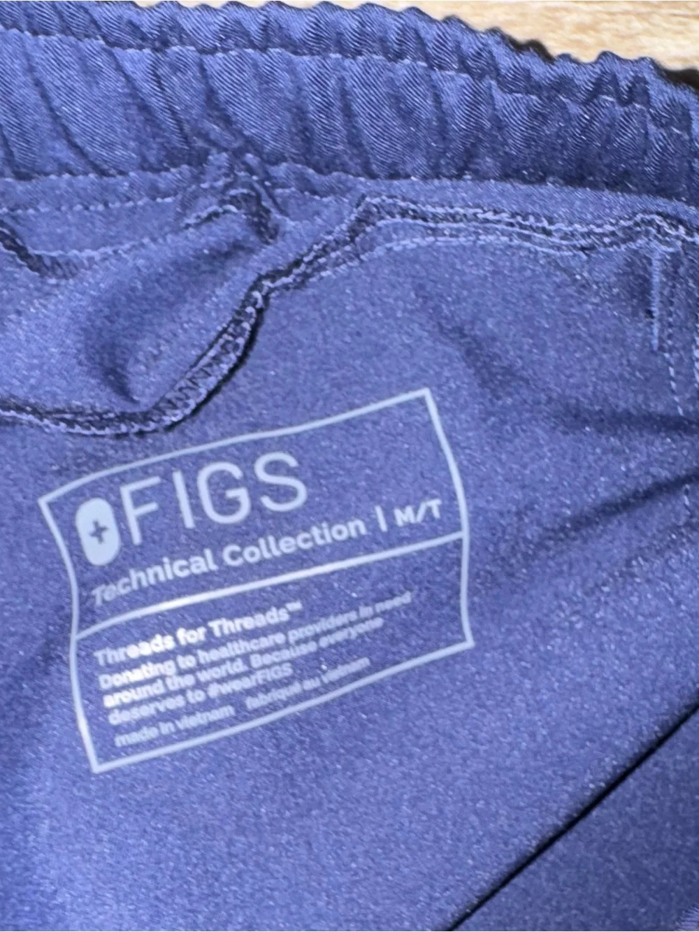 Figs Men's Navy Drawstring Jogger medical scrubs with White Cord size medium